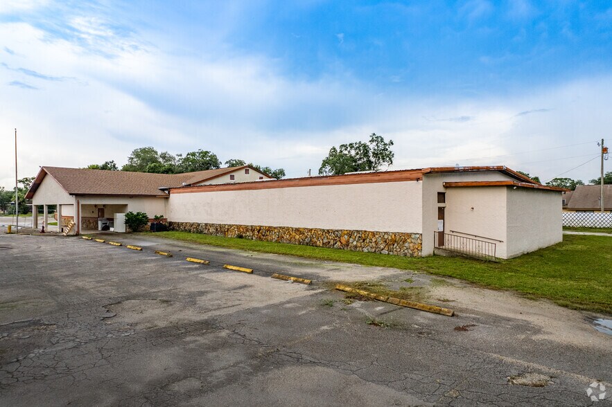 1936 Abacus Rd, Holiday, FL for lease - Building Photo - Image 2 of 5