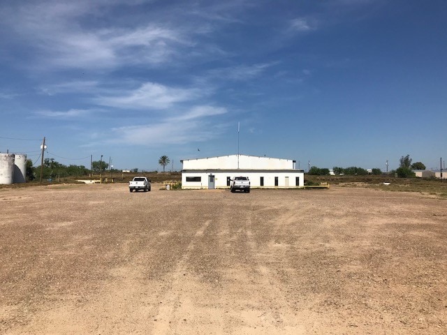 5215 S Zapata Hwy, Laredo, TX for sale - Building Photo - Image 2 of 20