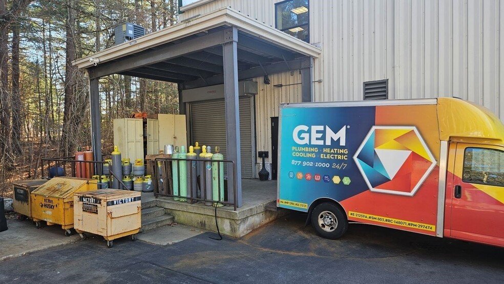 115 Mendon St, Bellingham, MA for lease - Building Photo - Image 2 of 10