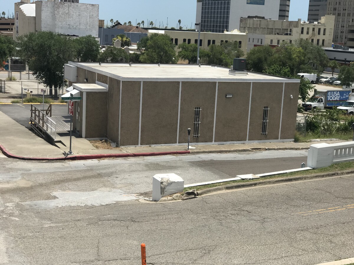 523 Taylor St, Corpus Christi, TX 78401