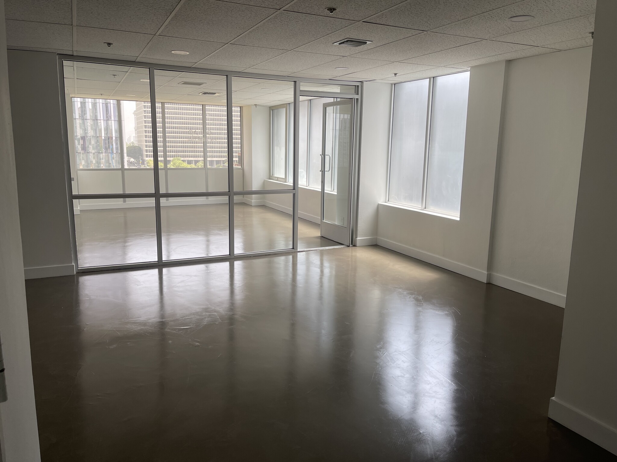 205 S Broadway, Los Angeles, CA for lease Interior Photo- Image 1 of 7