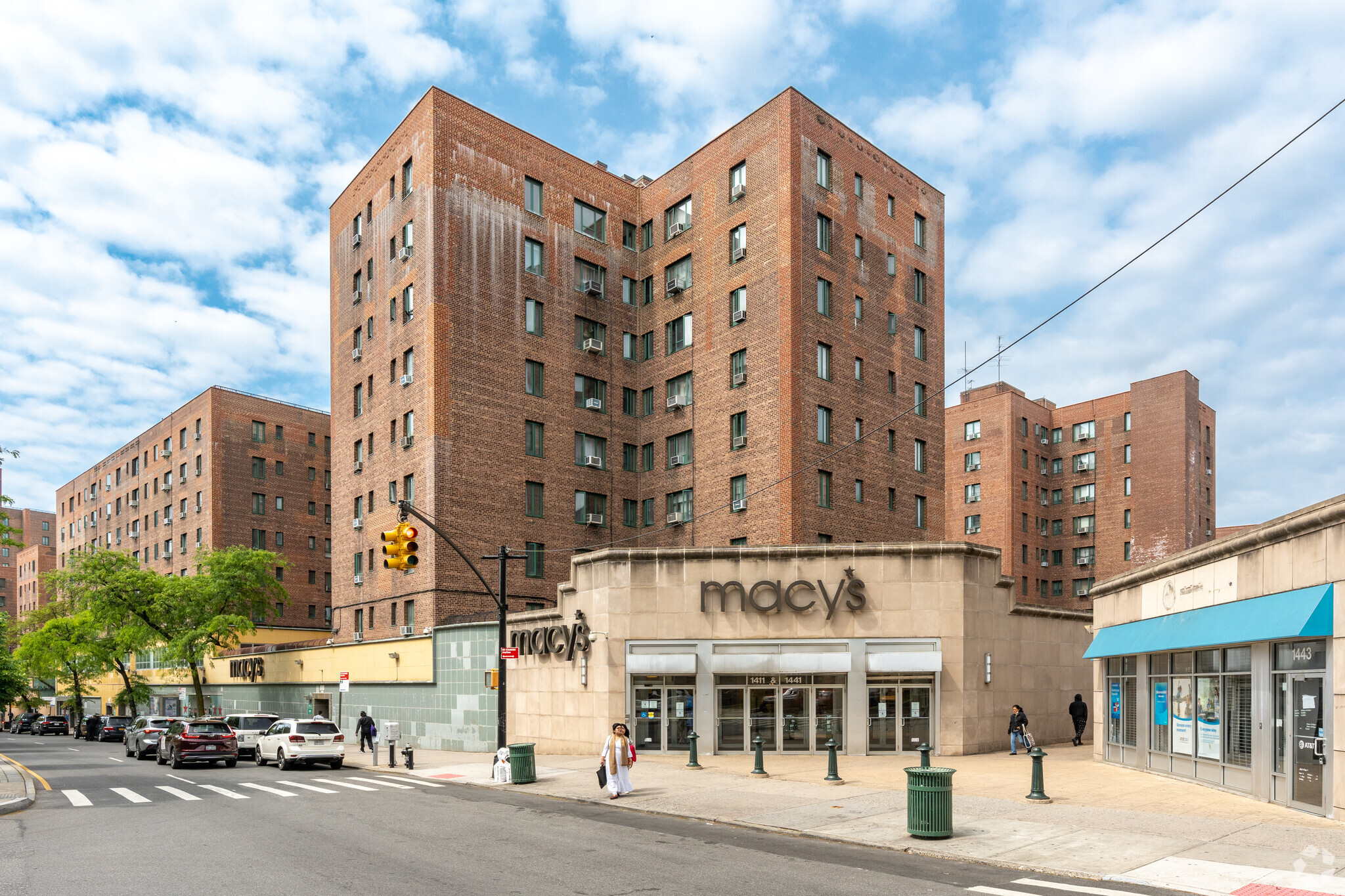 1410-1491 Metropolitan Ave, Bronx, NY for lease Building Photo- Image 1 of 9