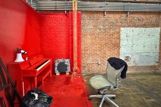 831 Venice Blvd, Los Angeles, CA for lease Interior Photo- Image 2 of 11