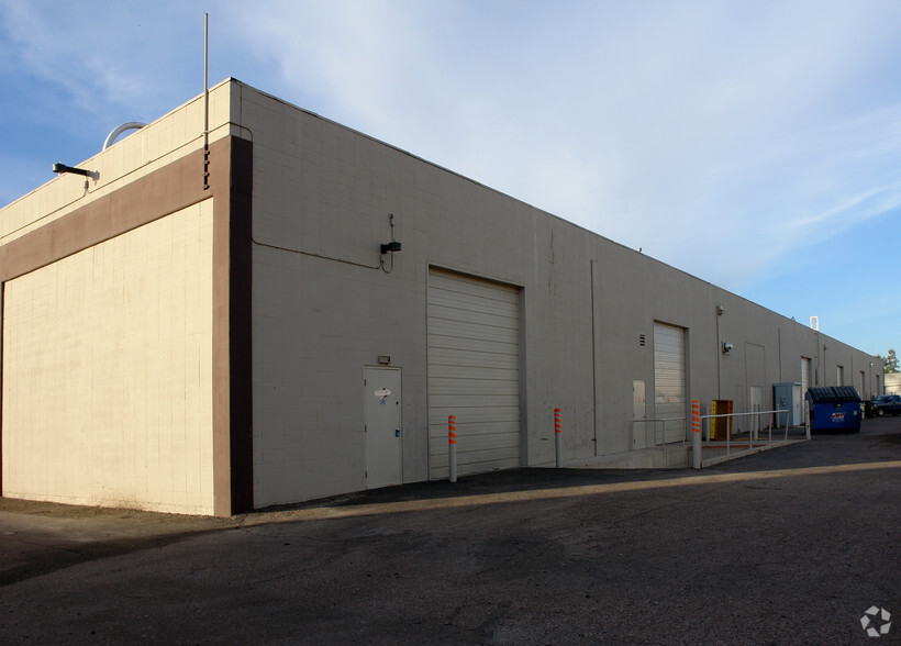 3646-3722 E Chipman Rd, Phoenix, AZ for lease - Building Photo - Image 3 of 15