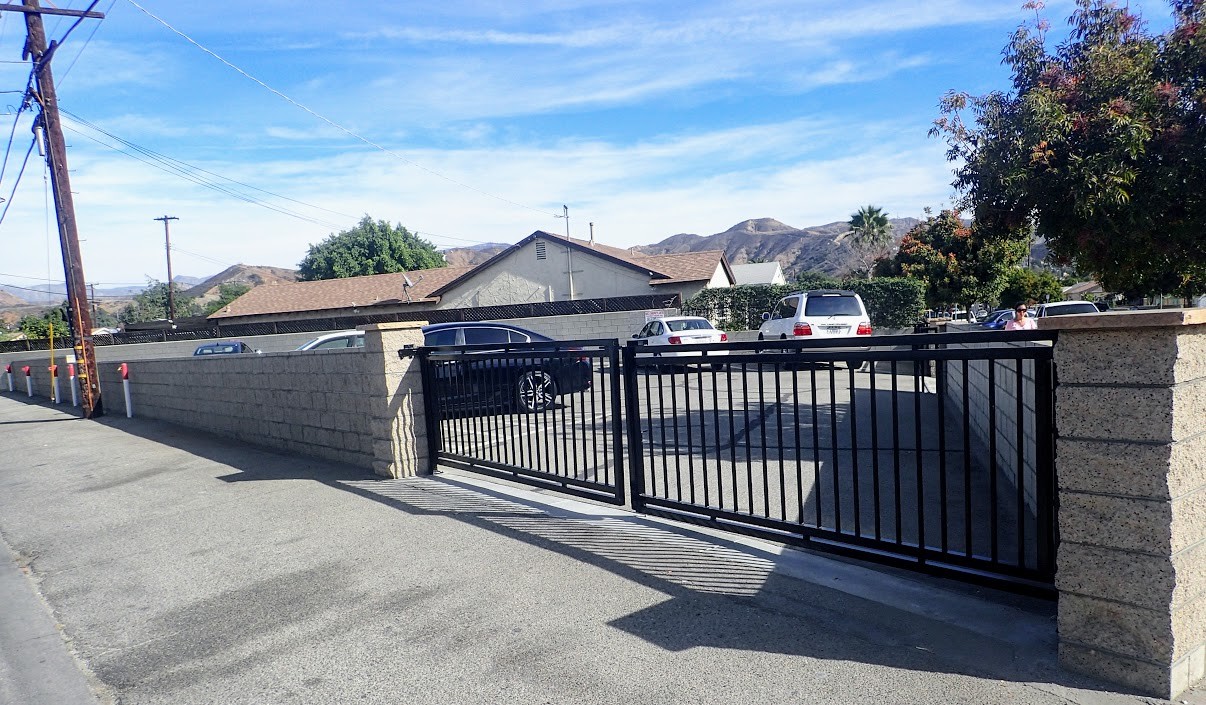 8246 Sunland Blvd, Sun Valley, CA 91352 | LoopNet