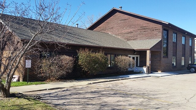 2955 SW Wanamaker Dr, Topeka, KS for sale Building Photo- Image 1 of 1