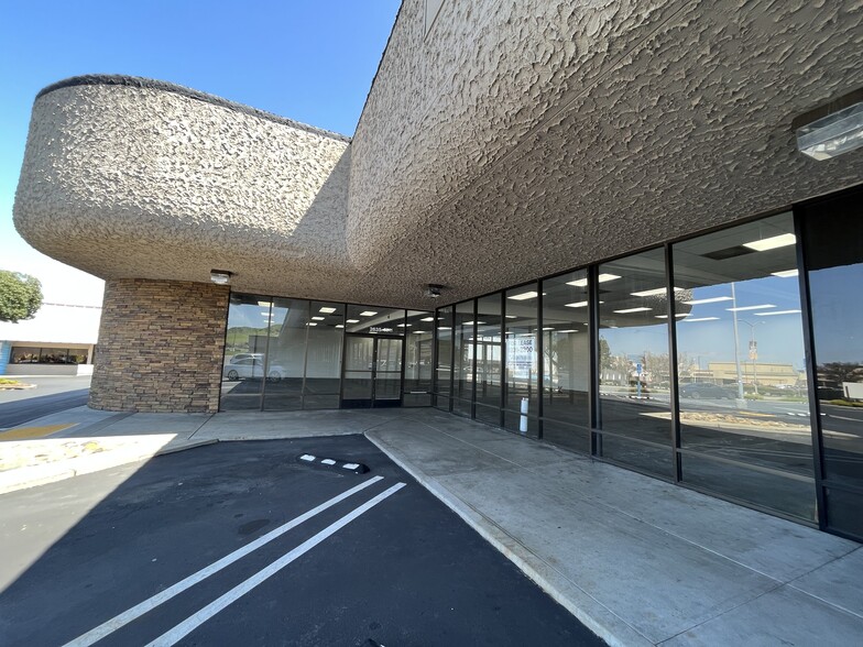 2635-2669 Somersville Rd, Antioch, CA for lease - Building Photo - Image 2 of 9