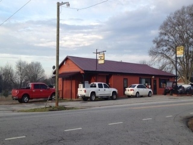 926 Friendship Rd, Seneca, SC for sale Primary Photo- Image 1 of 1