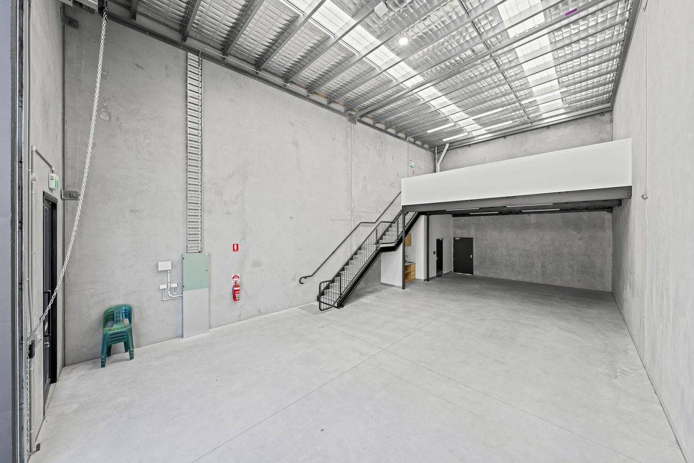 52 Hawkins Cres, Bundamba, QLD 4304 - Unit 19 -  - Interior Photo - Image 1 of 2
