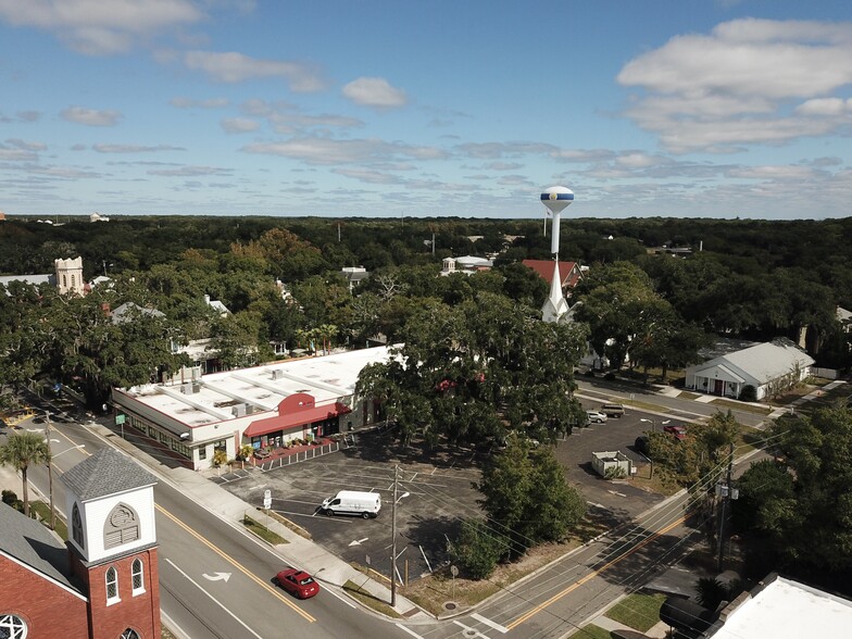 22 S 8th St, Fernandina Beach, FL for sale - Building Photo - Image 1 of 14