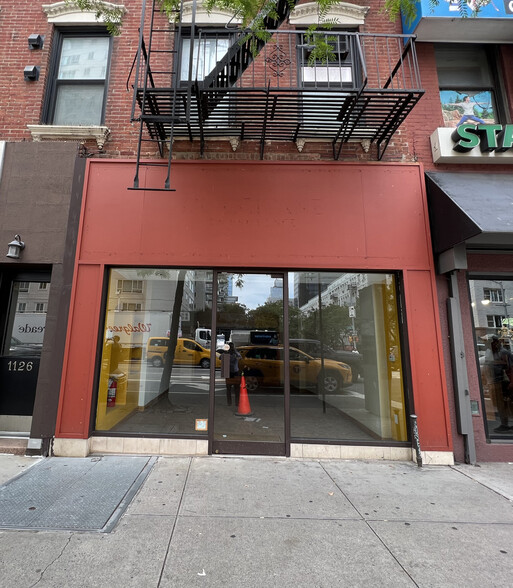 1126 Third Ave, New York, NY for lease - Building Photo - Image 2 of 5