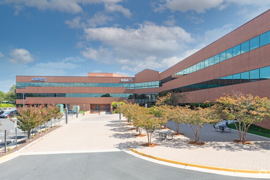 4795 Meadow Wood Ln, Chantilly, VA 20151 Venture Park