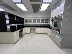 319 N Bernardo Ave, Mountain View, CA for lease Building Photo- Image 1 of 4