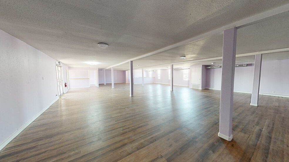 9063 Research Blvd, Austin, TX for lease - Interior Photo - Image 1 of 10