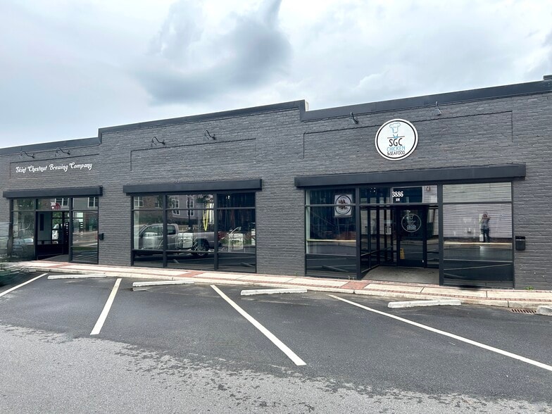 3886 Broad St SW, Powder Springs, GA for sale - Primary Photo - Image 1 of 1