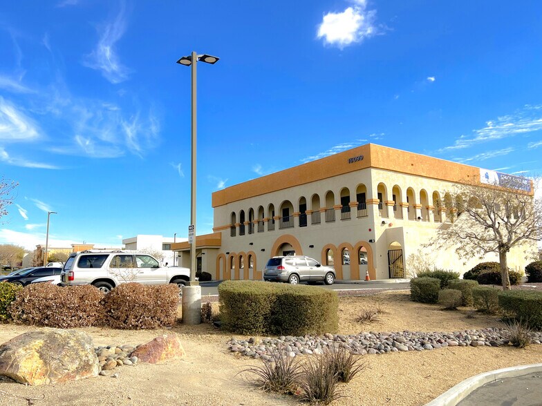 15099 Kamana Rd, Apple Valley, CA for lease - Building Photo - Image 3 of 18