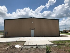 5151 Logan's Run, Harlingen, TX for lease Building Photo- Image 2 of 14