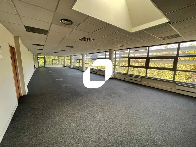 20 Boulevard De L'Europe, Combs-la-Ville for lease - Interior Photo - Image 1 of 5