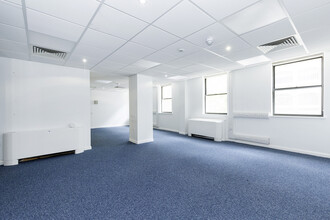 123-129 Grays Inn Rd, London for lease Interior Photo- Image 1 of 5