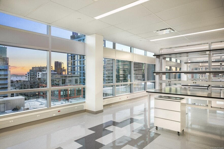 1155 Island Ave, San Diego, CA for lease - Interior Photo - Image 2 of 19