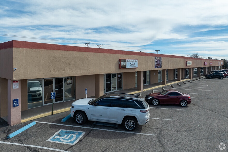4200-4232 Carlisle Blvd NE, Albuquerque, NM for sale - Building Photo - Image 2 of 3