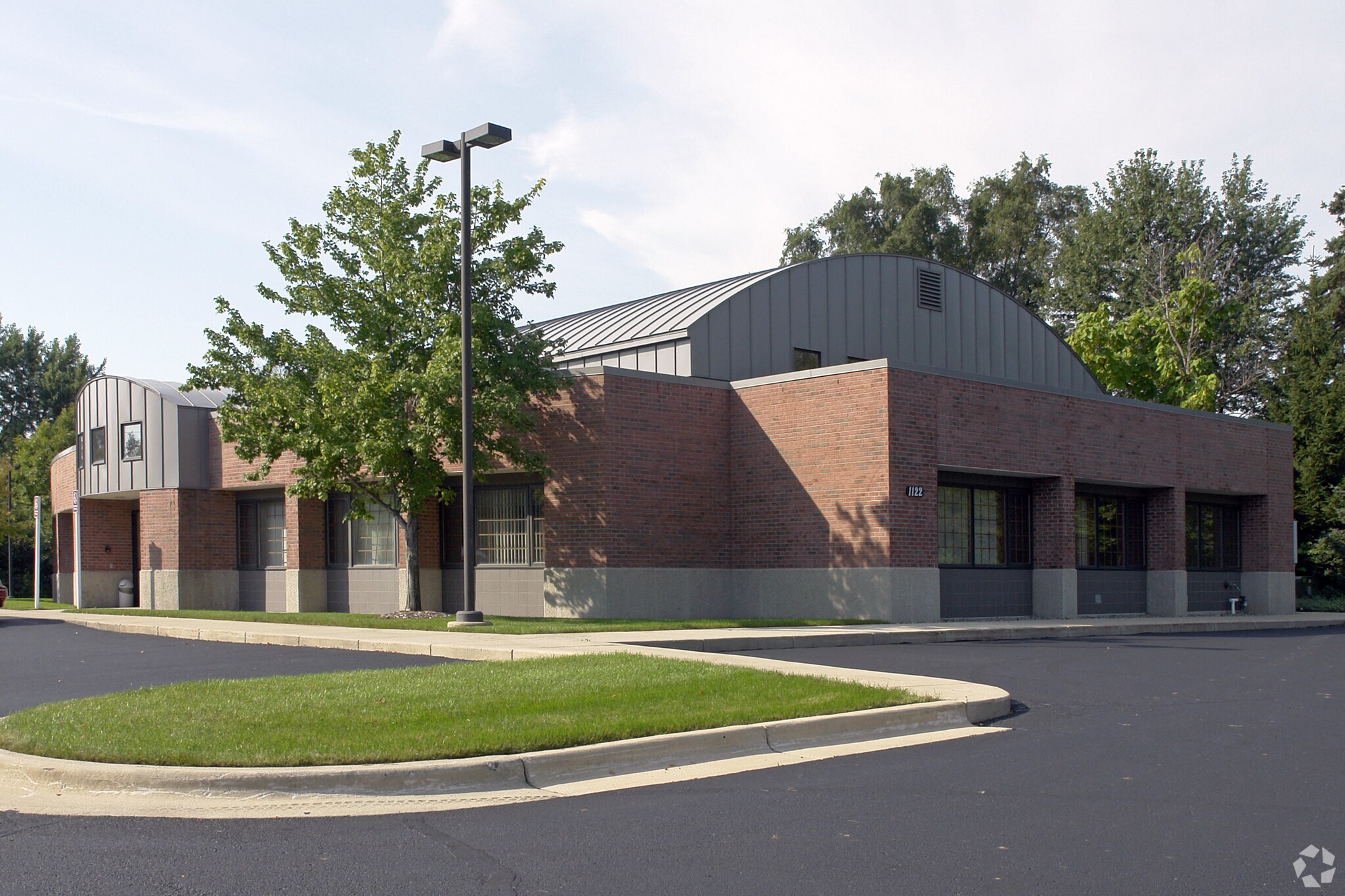 1122 44th St SE, Kentwood, MI for sale Primary Photo- Image 1 of 1