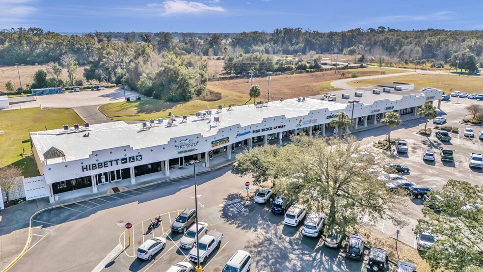 2197 NW 11th Dr, Chiefland, FL for lease - Building Photo - Image 3 of 13