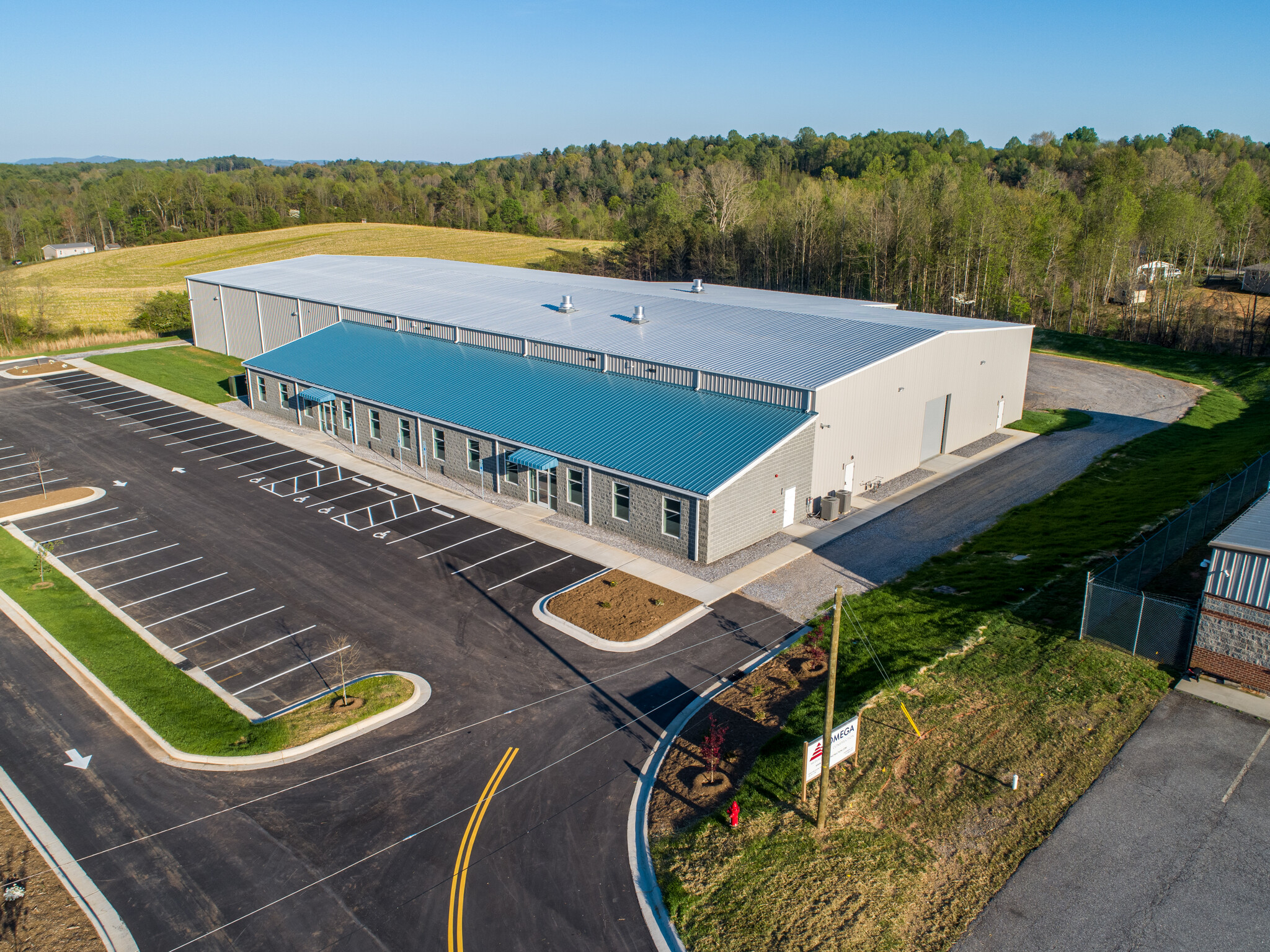 153 Business Center Dr, North Wilkesboro, NC for sale Building Photo- Image 1 of 1