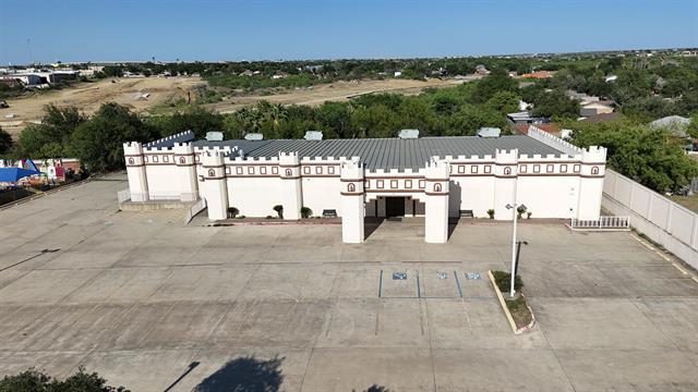 819 Los Presidentes Ave, Laredo, TX for sale - Building Photo - Image 1 of 88