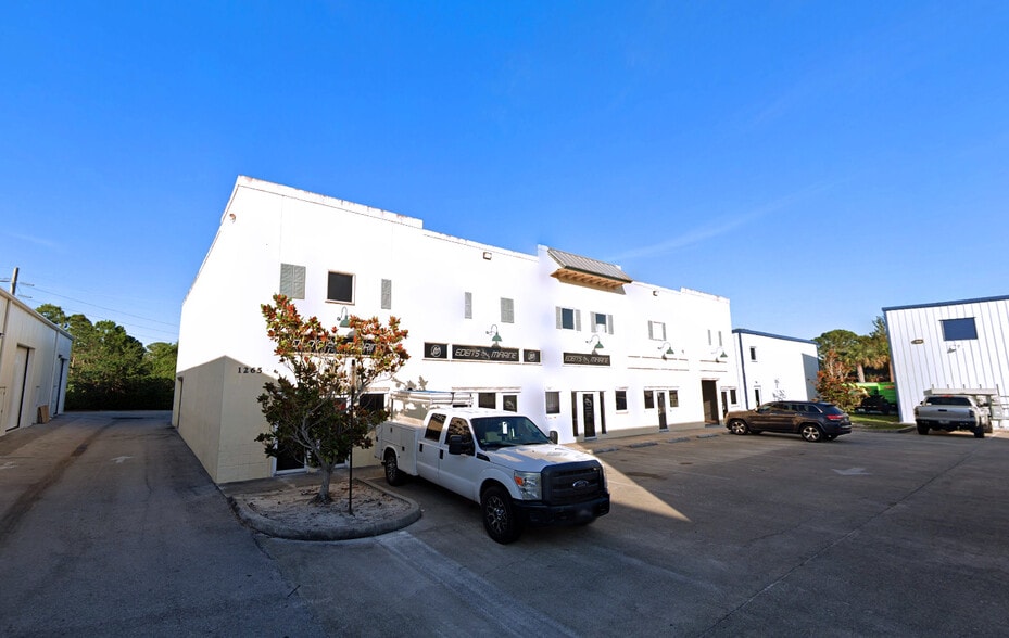 1265 NE Savannah Rd, Jensen Beach, FL for lease - Building Photo - Image 2 of 3
