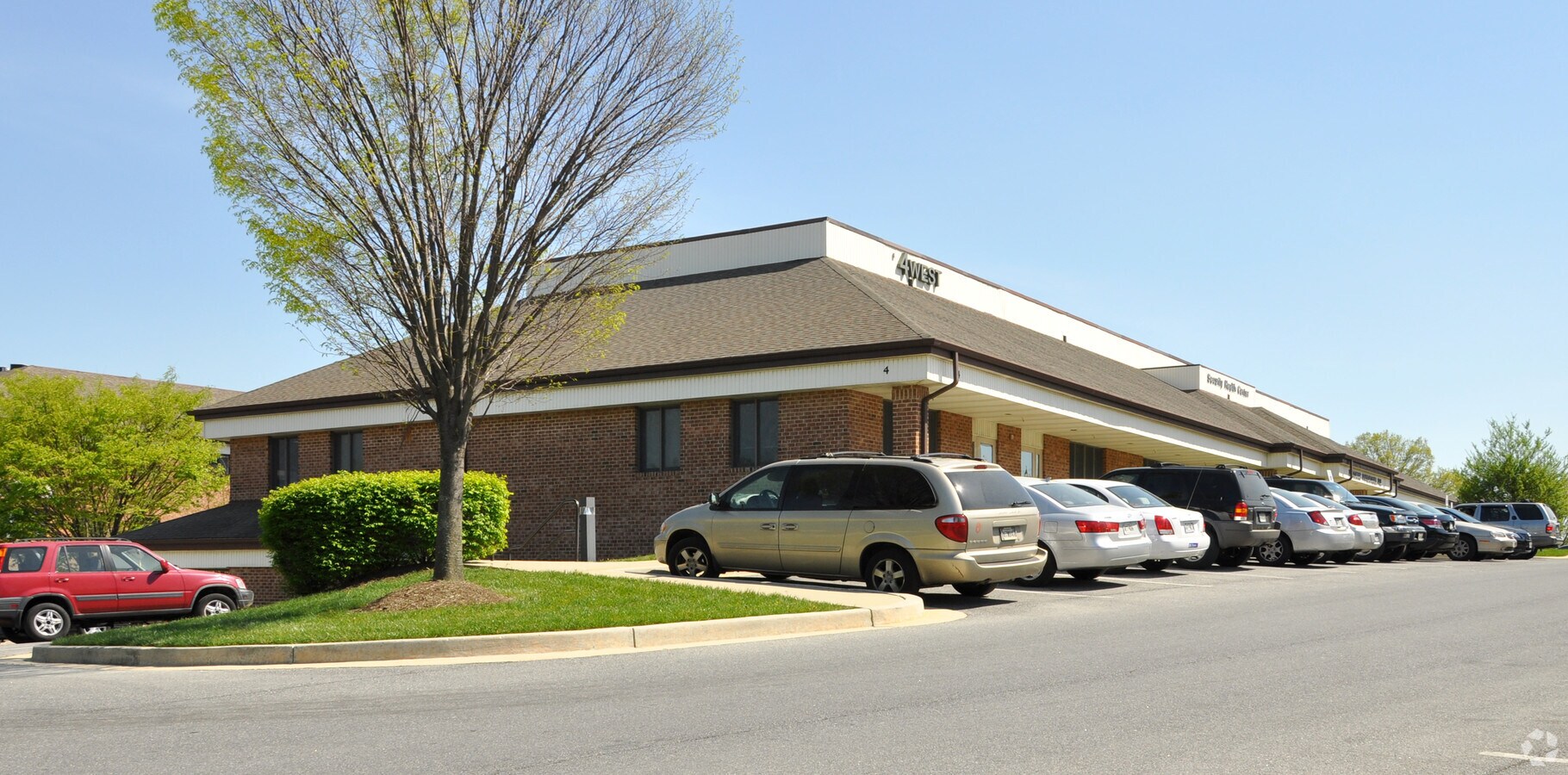 4 W Rolling Cross Rd, Catonsville, MD 21228