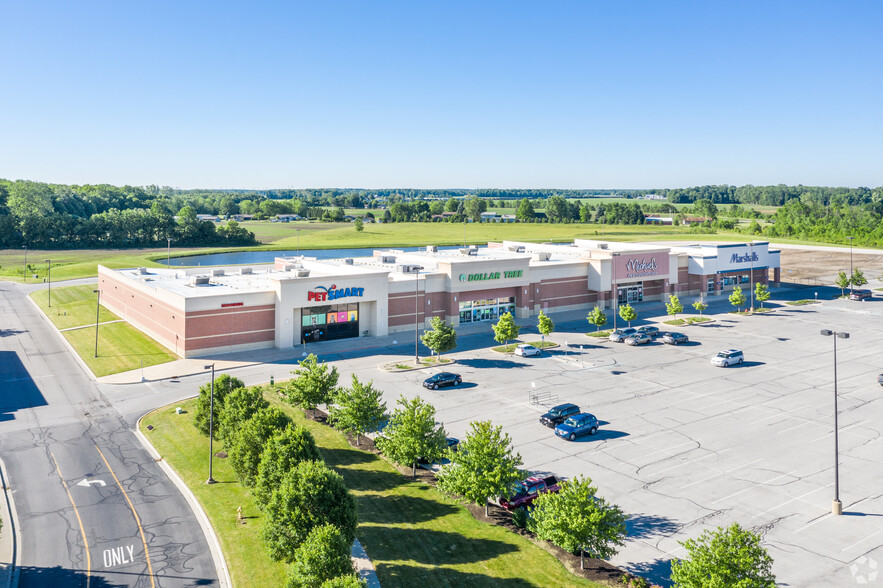 10230-10260 Maysville Rd, Fort Wayne, IN for lease - Building Photo - Image 1 of 13