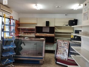 Retail in Cáceres, Cáceres for lease Interior Photo- Image 2 of 6