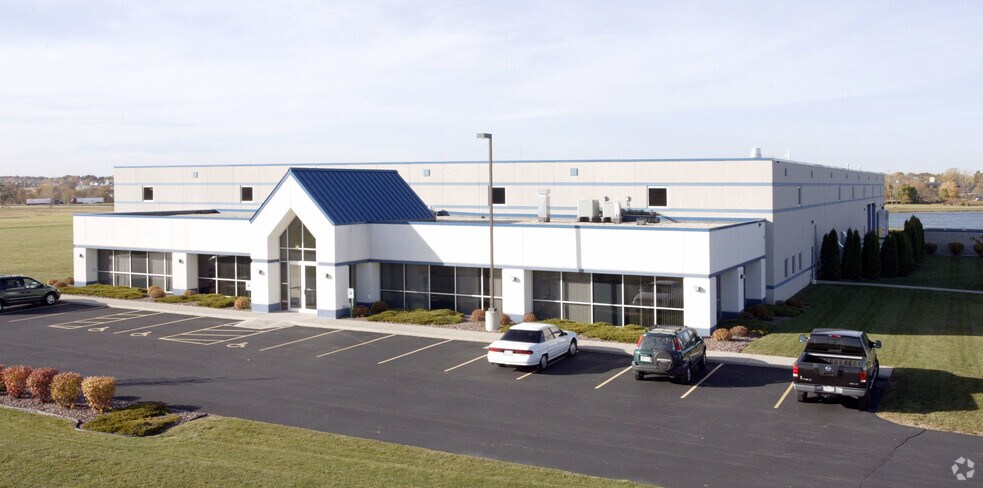 840 Koopman Ln, Elkhorn, WI for sale - Building Photo - Image 1 of 1