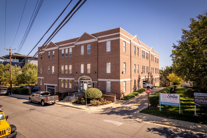 716 Giddings Ave, Annapolis, MD for lease - Building Photo - Image 2 of 9