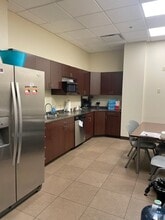 48 Donley St, Morgantown, WV for lease Interior Photo- Image 2 of 4