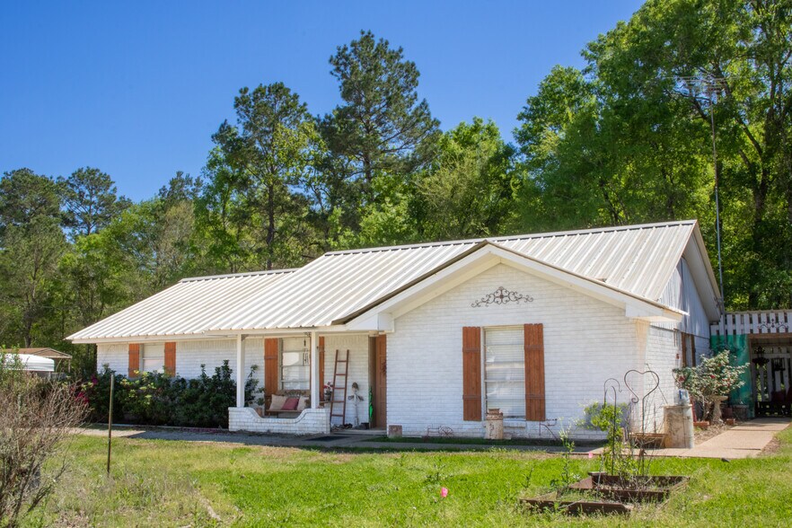 13040 Highway 105 E, Conroe, TX for sale - Primary Photo - Image 2 of 32