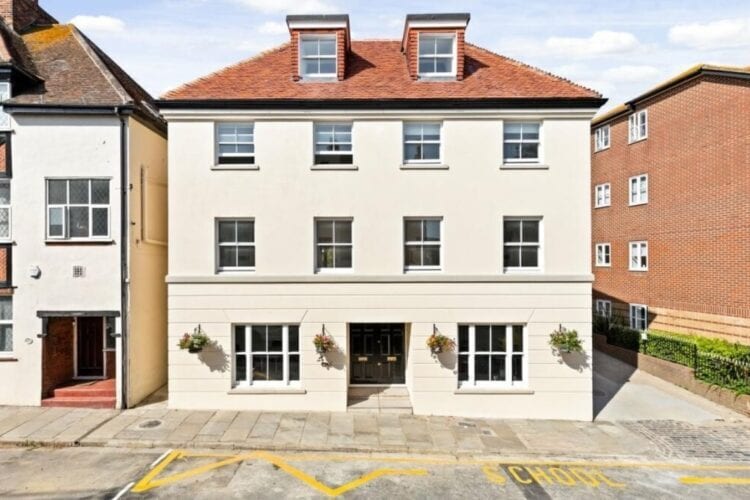 19 The Bayle, Folkestone for sale Primary Photo- Image 1 of 1