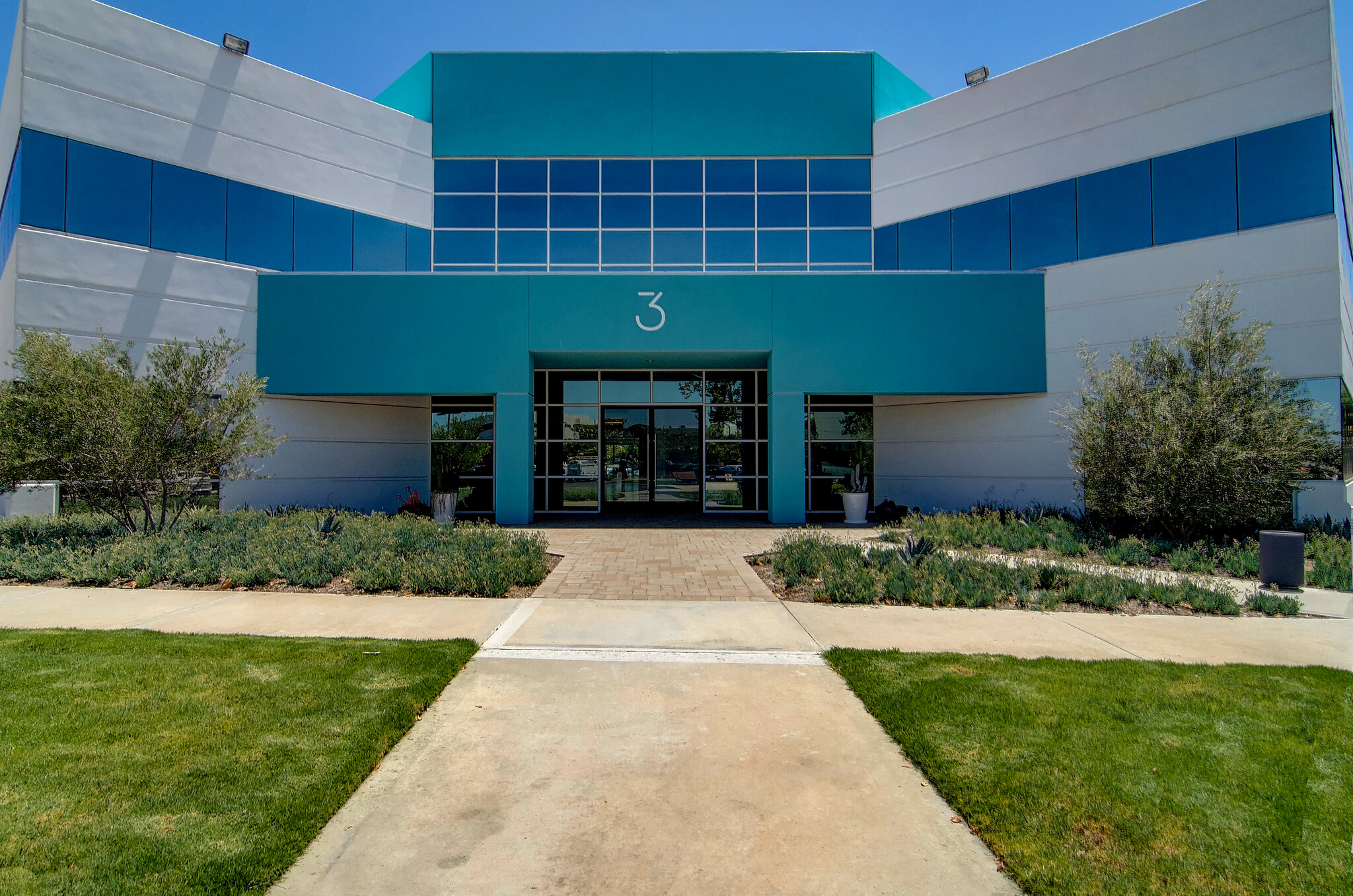 3 Corporate Park, Irvine, CA for lease Building Photo- Image 1 of 5