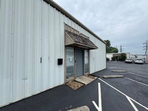 6547 E Skelly Dr, Tulsa, OK for lease Interior Photo- Image 1 of 11