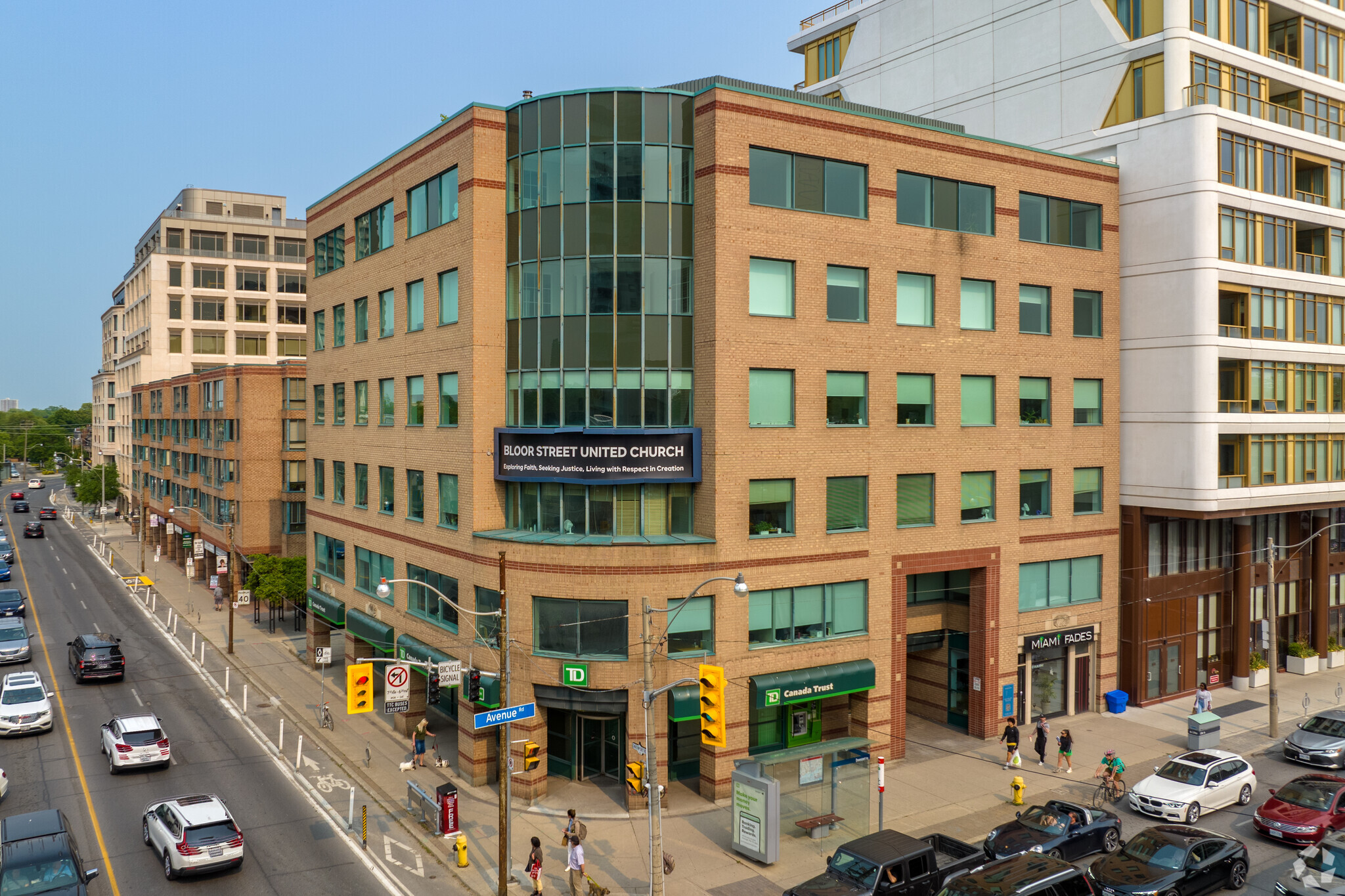 165 Avenue Rd, Toronto, ON for lease Primary Photo- Image 1 of 5