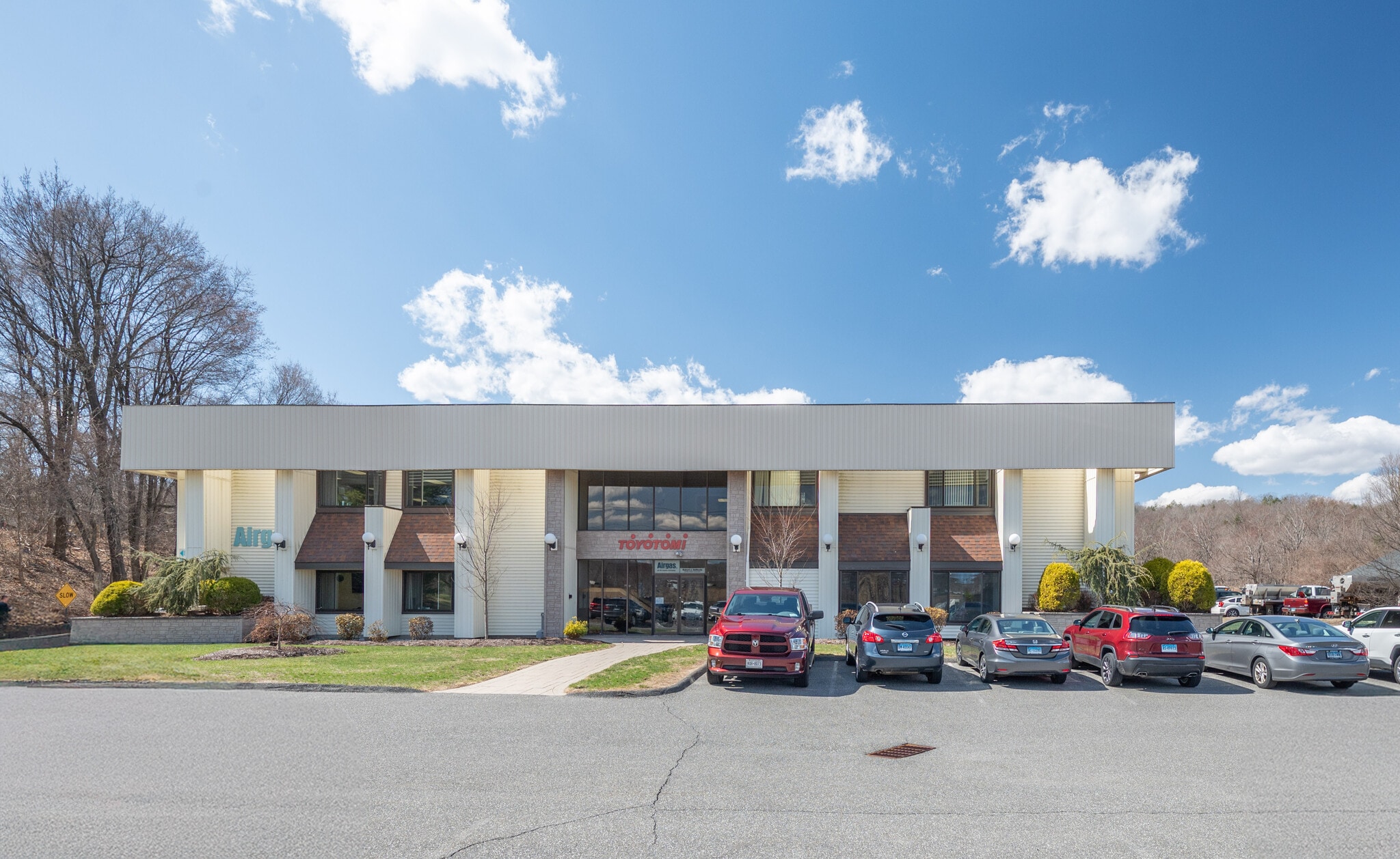604 Federal Rd, Brookfield, CT for lease Building Photo- Image 1 of 14