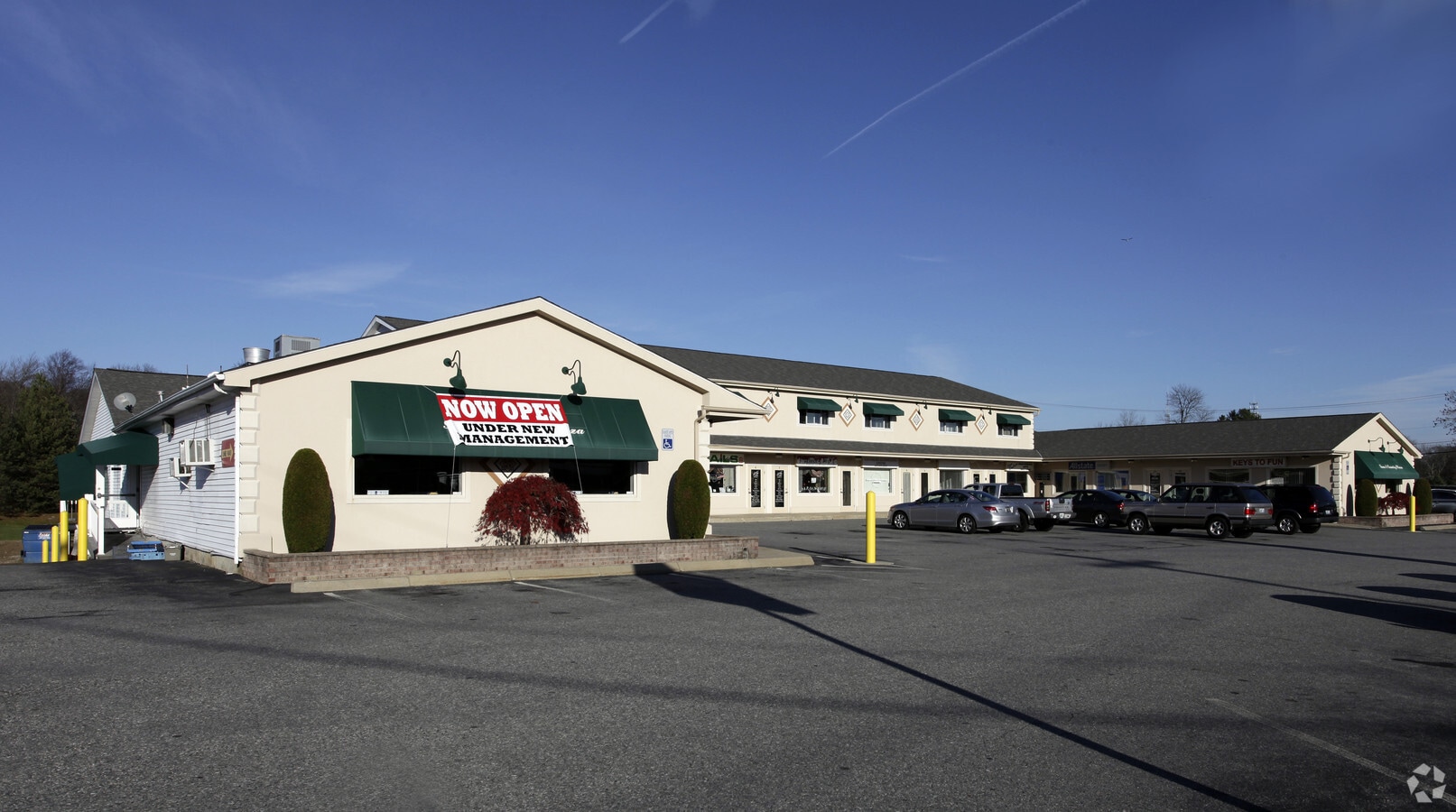 1665 Hartford Ave, Johnston, RI 02919