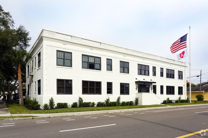 2011 W Cleveland St, Tampa, FL for sale - Primary Photo - Image 1 of 16