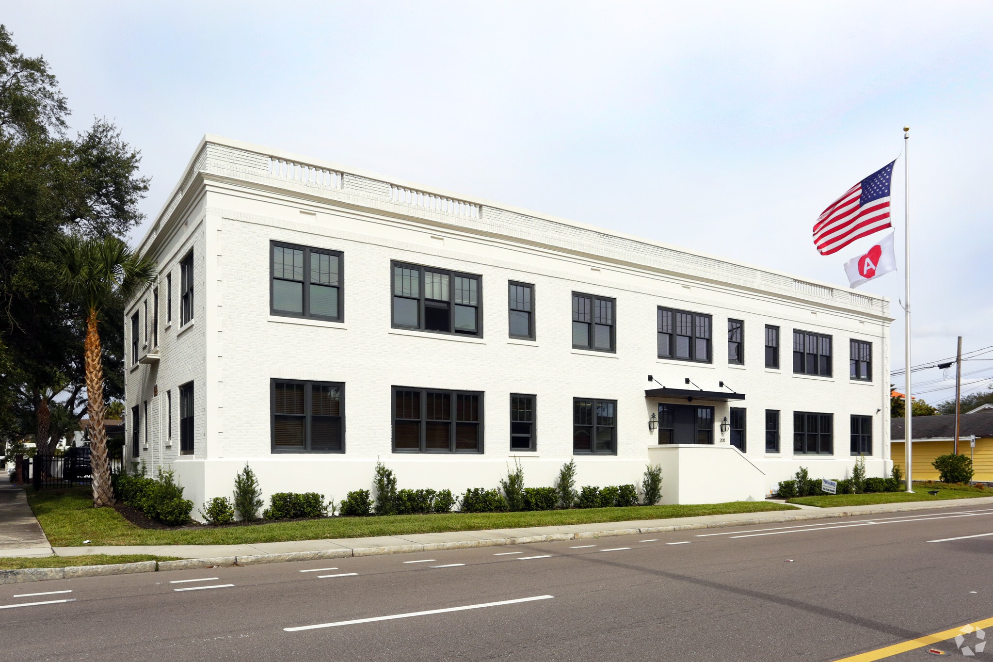 2011 W Cleveland St, Tampa, FL for sale Primary Photo- Image 1 of 17