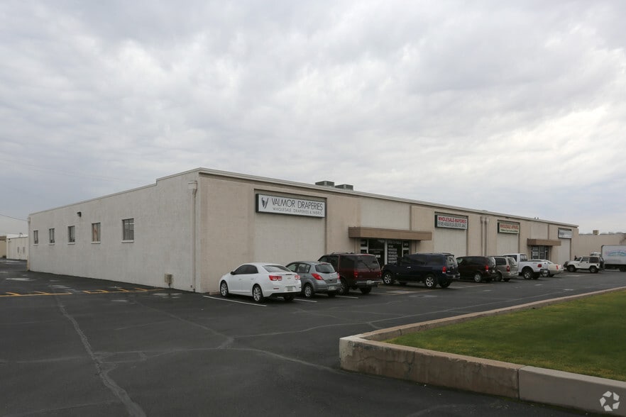 3401-3407 N 35th Ave, Phoenix, AZ for lease - Building Photo - Image 1 of 9