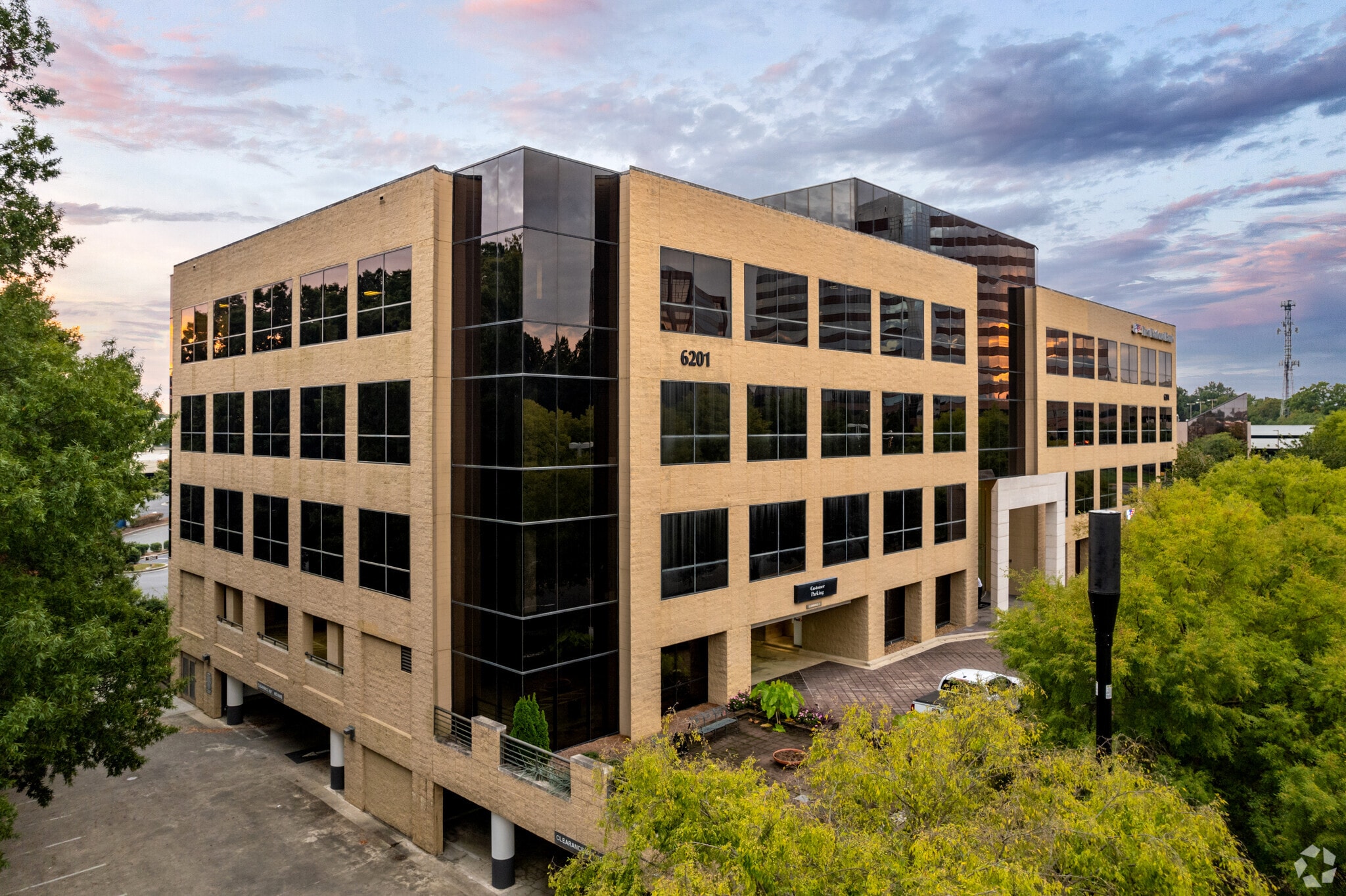 6201 Fairview Rd, Charlotte, NC 28210 6201 Fairview