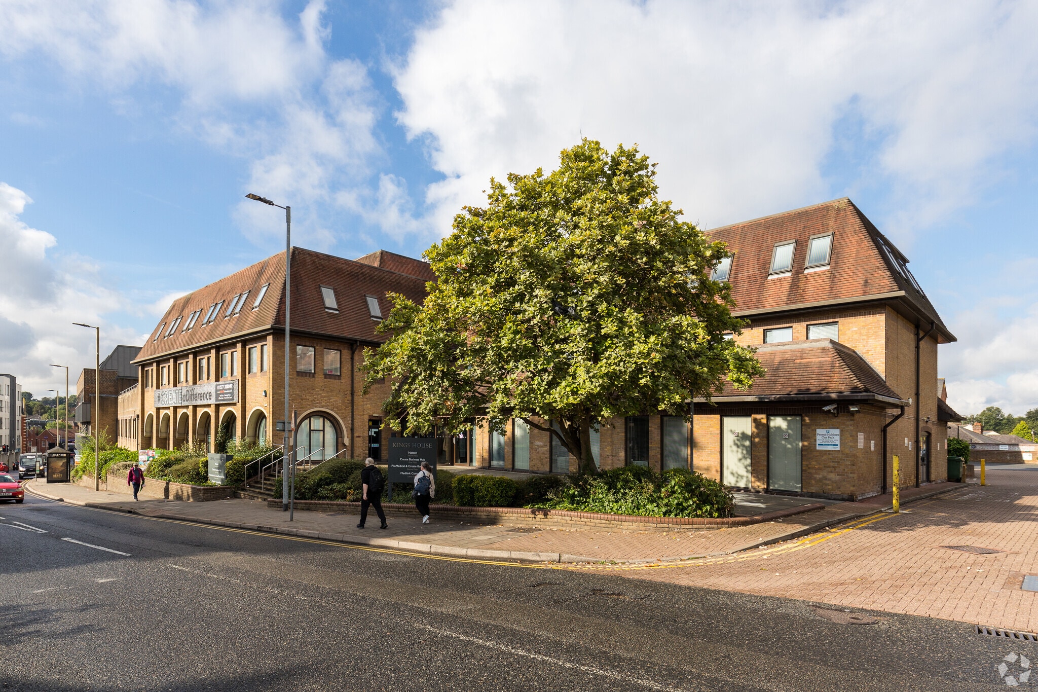 101-135 Kings Rd, Brentwood for sale Primary Photo- Image 1 of 1