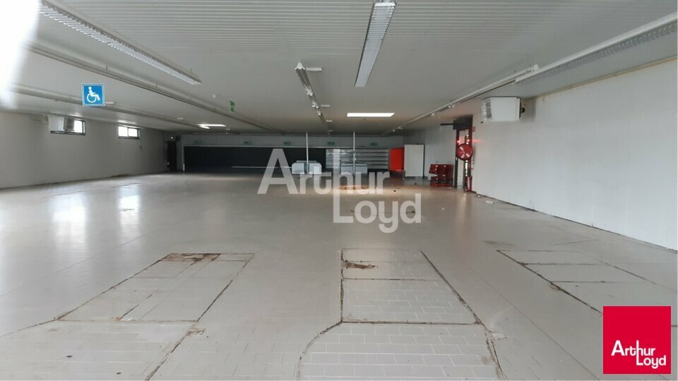 Flex in Selles Sur Cher for lease Interior Photo- Image 1 of 2