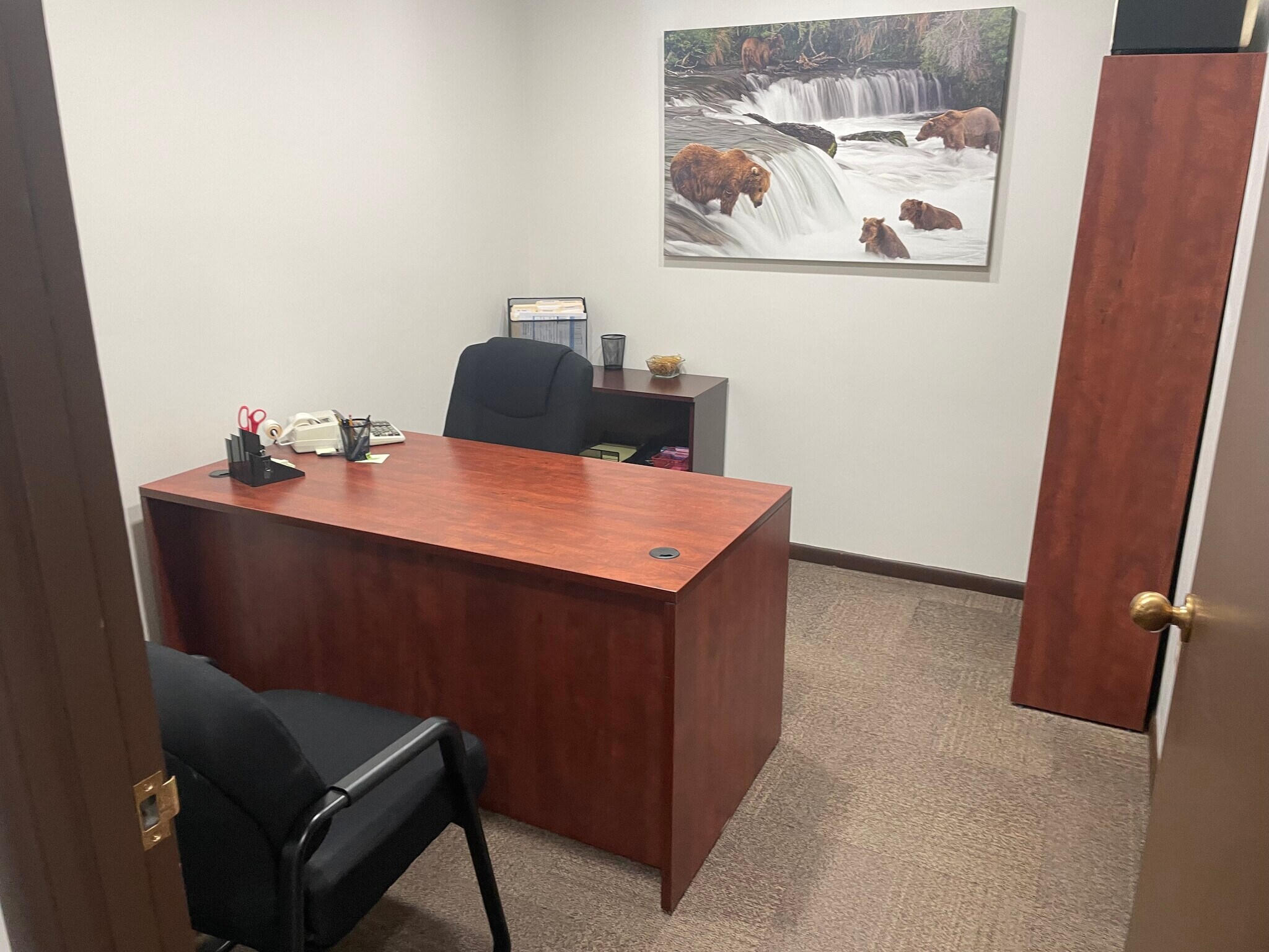 1432 Lincoln Way, McKeesport, PA for lease Interior Photo- Image 1 of 6